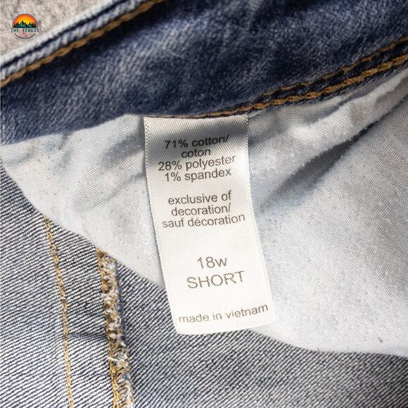 Maurices Cropped Jeans Blue Medium Wash Pockets Denim Women's 18W Short - Picture 8 of 10